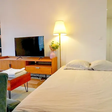 6 Chic Spacious Flat Moulin Rouge 아파트