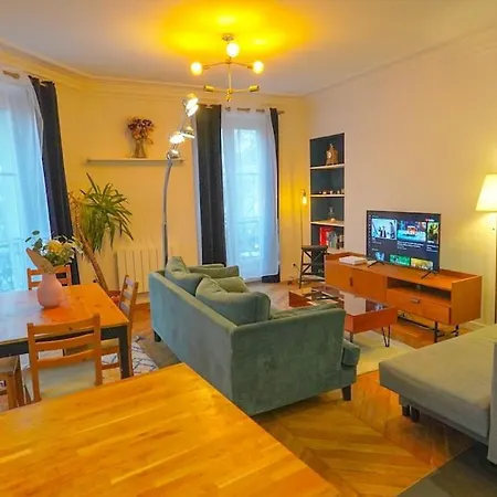 6 Chic Spacious Flat Moulin Rouge 아파트 *